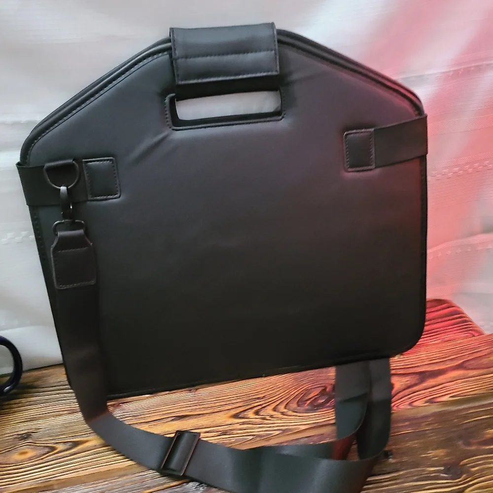 Foldout Privacy Laptop Bag Mobil Workstation New Other